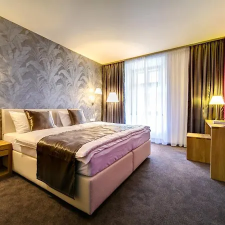 Szálloda Restaurant Darwin 4*