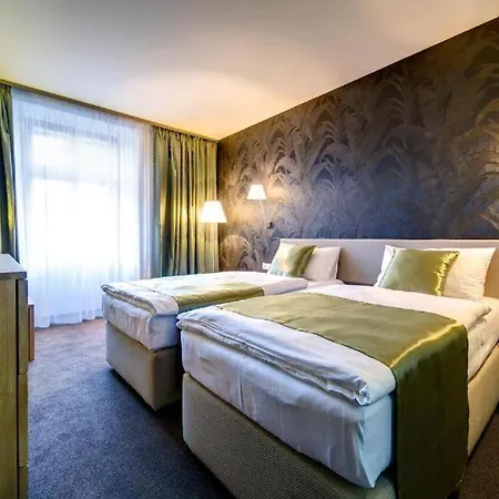 Restaurant Darwin Szálloda 4*