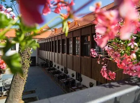 Restaurant Darwin Hotel 4*