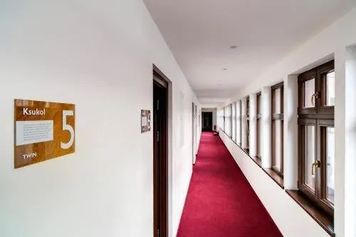 Hotell Restaurant Darwin 4*